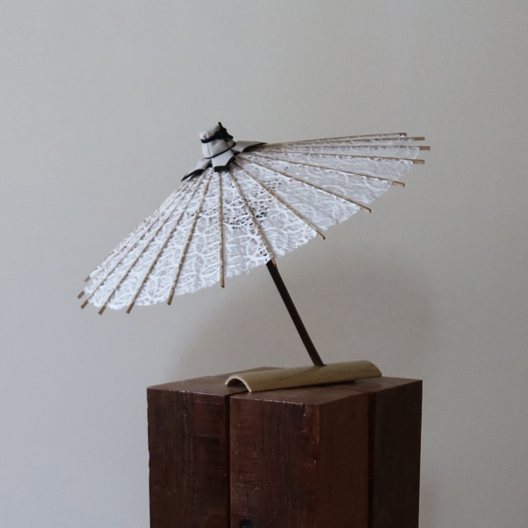 Usurahi | Hand - crafted Rakusui Lace - KURAKURA