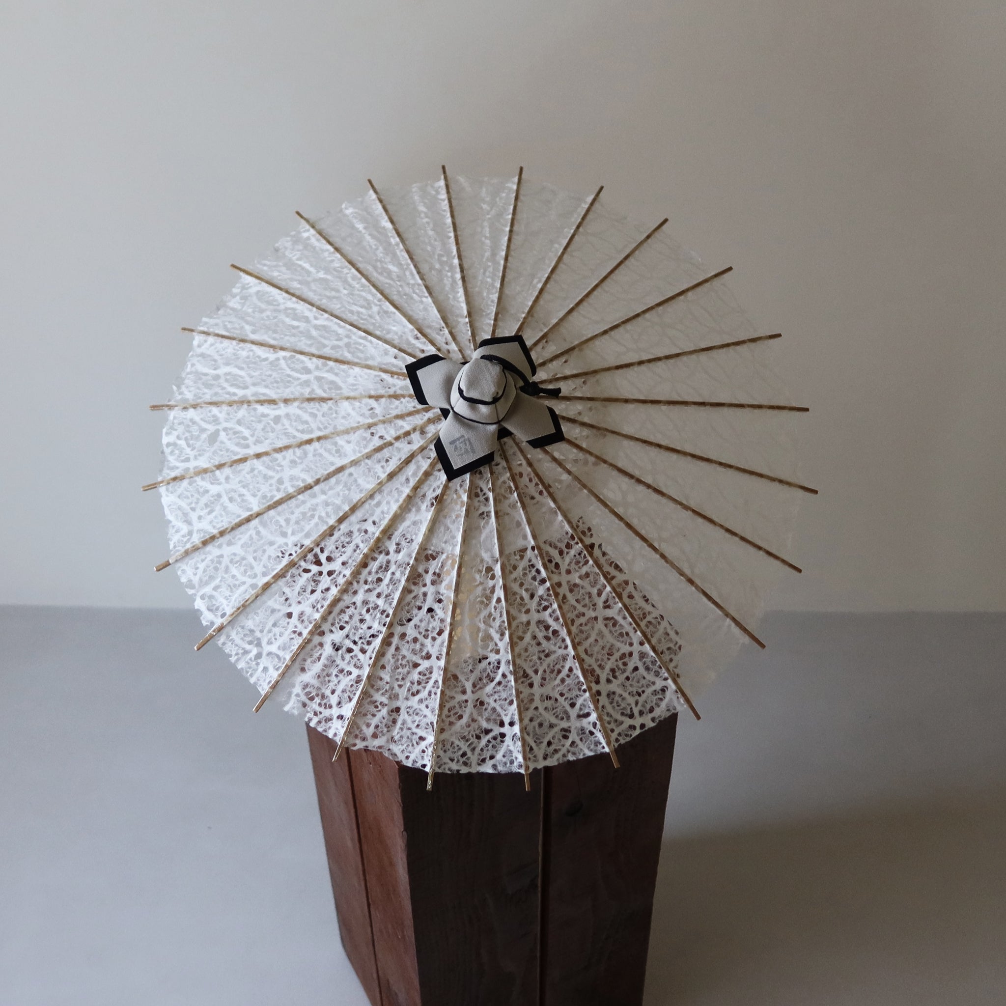 Usurahi | Hand - crafted Rakusui Lace - KURAKURA