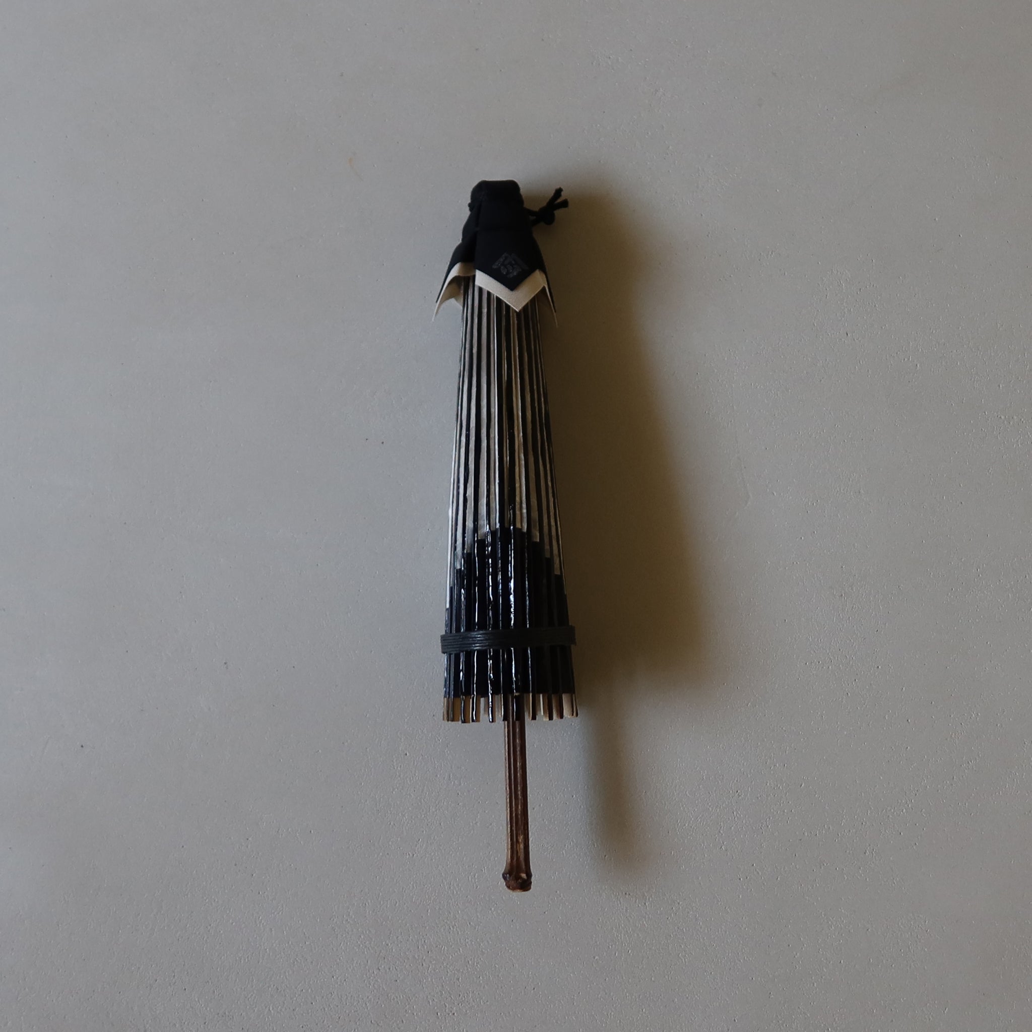 Hakugen | Tsukiyakko (Monochrome Moon) - KURAKURA
